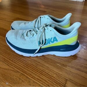 Men’s Hoka Mach 4 size 9.5